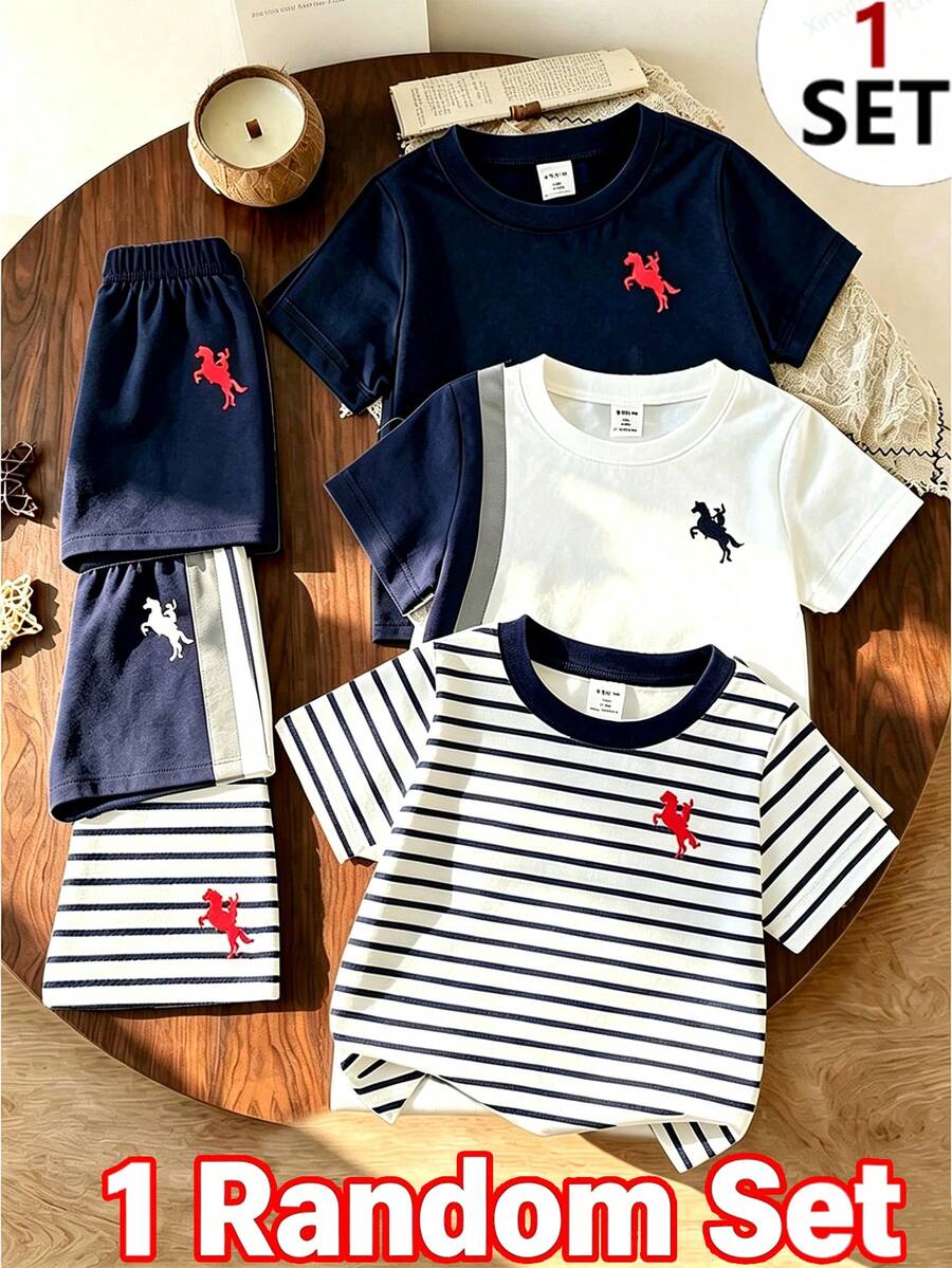 SHEIN 3套組,隨機獲得1套男童學院風休閒套裝,小馬刺繡短袖T恤與短褲,兒童夏季穿著,男孩舒適運動套裝,學生時尚百搭日常2件套 - 彩色 - 查看 1