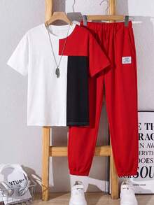 SHEIN Vacaura 2 件男童休闲时尚蓝灰白拼布 T 恤和长裤套装，适合日常穿着和户外活动，春夏季 - 酒紅色 - 查看 1