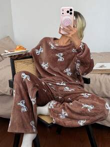 SHEIN 女款蝴蝶結印花冬季新款長袖褲裝家居服套裝 - 咖啡棕 - 查看 7