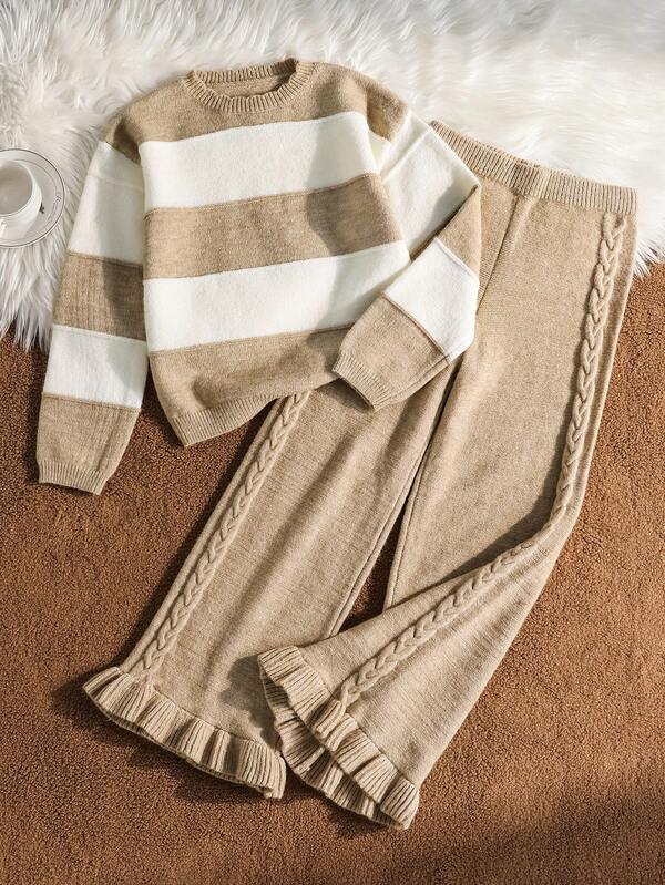 SHEIN Setelan Rajut 2 Potong Motif Garis Abu-abu Blok Warna untuk Anak Perempuan Musim Gugur/Musim Dingin, Atasan Pullover Berbulu Leher Bulat Lengan Panjang dan Celana Rajut Berumbai, Kasual, Hangat, dan Nyaman untuk Pemakaian Sehari-hari
