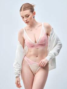 Softvol 一套两件装女士性感浪漫蕾丝边网纱无钢圈舒适后扣三角杯文胸和内裤套装 - 粉色 - 查看 9