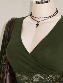 SHEIN ICON 女款法式蕾絲修身百褶甜美T恤 - 軍綠色 - 查看 11