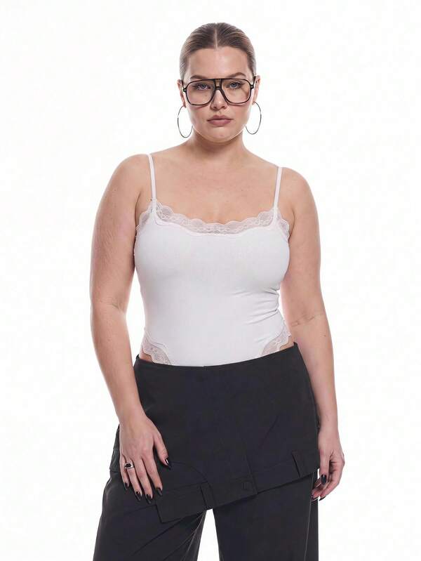 Rosumi Camisola de talla grande de unicolor con ribete de encaje