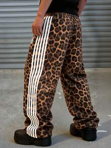Manfinity Roghcode Men's Young Street Style, INS Multi-Functional Item: Leopard Print Straight Leg Loose Fit Sweatpants - Brown - View 2