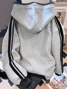 Resyla Sweatshirt Lengan Panjang Kasual Wanita dengan Tudung dan Motif Blok Warna untuk Sehari-hari - MultiWarna - View 3