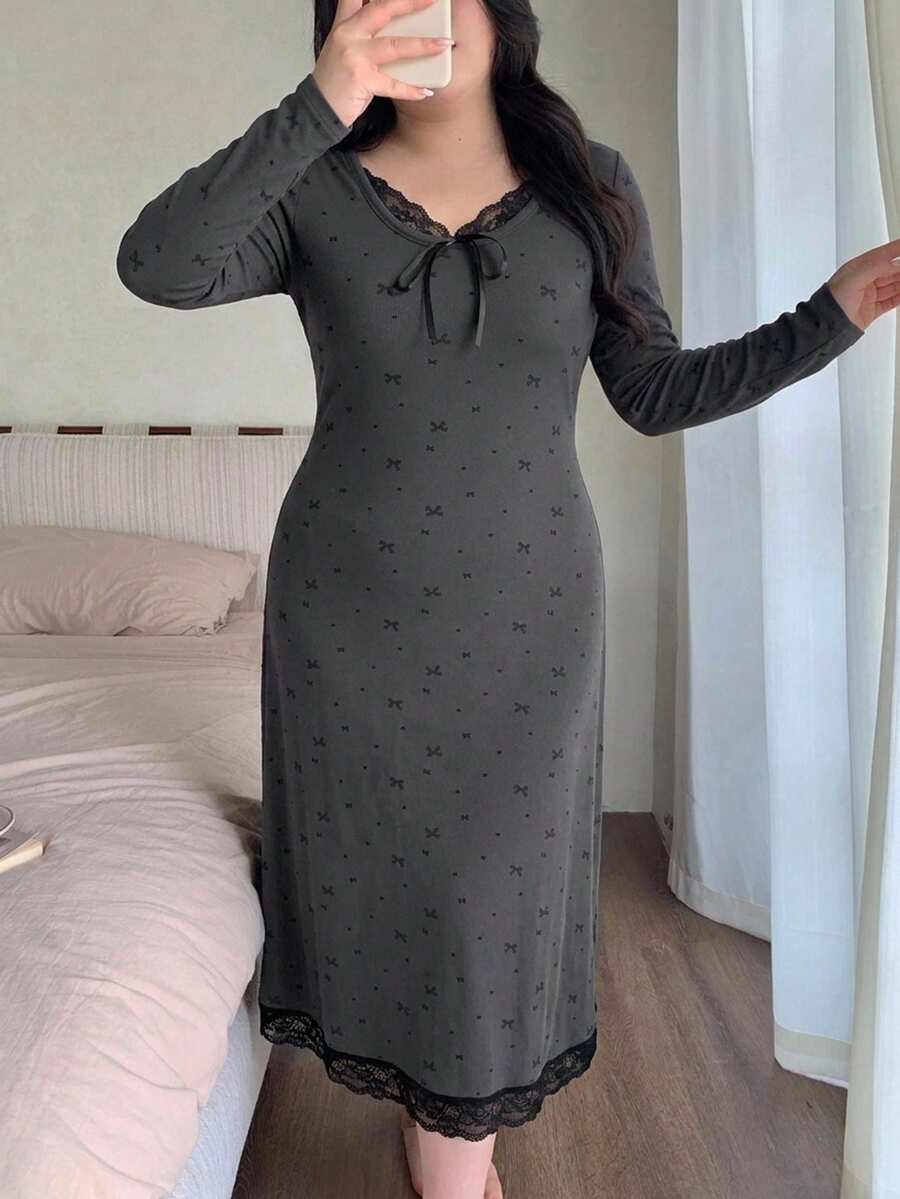 Dazy Plus 春夏蝴蝶結圖案滿版印花對比色蕾絲拼接收腰大碼女款優雅短袖睡裙 - 深灰色 - 查看 1