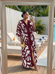 SHEIN Lady Plus Size Vacation Fashion All-Over Print High Slit Dress - Burgundy - View 5