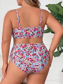 SHEIN CURVE+ Set Pakaian Renang Atasan Tank Top Motif Bunga Ukuran Besar dan Bawahan Bikini Segitiga - MultiWarna - View 3