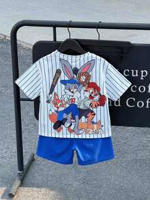 SHEIN Little Byeori 2 件套年轻男孩休闲街头潮流可爱度假卡通动物组图案宽松圆领短袖白蓝条纹 T 恤和蓝色短裤套装，适合春夏季 - 彩色 - 查看 4