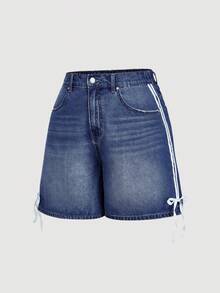 SHEIN MOD 大尺碼夏季休閒撞色條紋蝴蝶結裝飾牛仔短褲 Jorts 牛仔短褲 - 深色水洗藍 - 查看 2