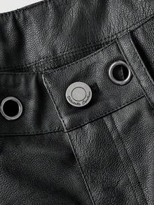 ROMWE Grunge Punk Celana Pendek PU Ketat Pinggang Sangat Rendah dengan Desain Tali dan Paku Keling Logam Salib Punk Seksi - Hitam - View 4