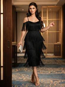 Auveirra Gaun Pesta Fashion Ukuran Plus dengan Rumbai Berlapis-lapis dan Tali Bahu Tipis - Hitam - View 4