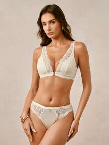 Hourtrue 1pc Fashion Lace Patchwork Deep V Bra, Soft And Breathable Lingerie, Suitable For Daily Use, S-XL, Season Flexibility - White - View 1