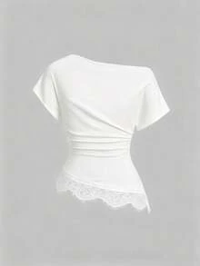 Sweetra 女款新款時尚百搭不對稱領口不對稱領袖短袖 T-shirt，抓皺腰線、蕾絲飾邊下擺與不對稱開衩設計 - 白色 - 查看 2