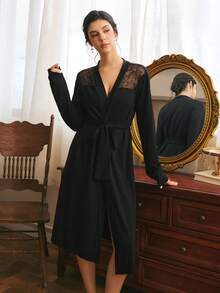 Côtesoire Jubah Lengan Panjang Wanita Gaya Prancis Minimalis Nyaman dari Kain Rajut dengan Hiasan Renda dan Patchwork - Hitam - View 3