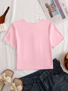 SHEIN 少女粉色調上衣，精緻蕾絲飾邊領口與袖口，單排小鈕扣設計，短版剪裁適合搭配短裙與百褶裙，適合日常咖啡廳與旅行穿著 - 粉色 - 查看 2