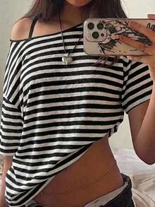 SHEIN EZwear 休閒極簡黑白條紋針織人造絲落肩寬鬆女款T恤，適合夏季度假，薄款 - 黑與白 - 查看 1