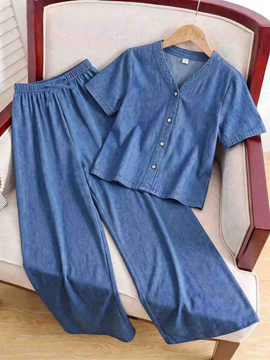 SHEIN 两件套少女撞色V领短袖衬衫和休闲裤套装 - 中等水洗藍 - 查看 1