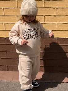 THE HAPPY LOOK 2pcs Young Girl Letter Print Knit Soft Crew Neck Long Sleeve Sweatshirt And Elastic Waist Pants Set,Autumn,School,Back-To-School Winter Comfy Outfit - Khaki - View 1