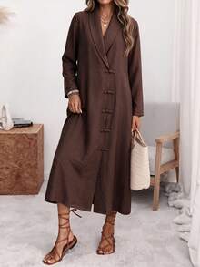 EMERY ROSE Gaun Panjang Wanita Warna Cokelat Tua Model 2000-an, Berlipit dengan Tekstur Kulit Kayu, Kerah V, Kancing Katak, Bahu Reguler, Gaya Kasual Malam Hari, Model 2000-an - Kopi - View 3