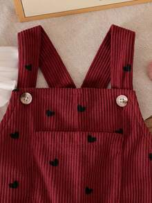 SHEIN Vintaside Kids 女嬰燈芯絨吊帶褲套裝，秋冬加厚保暖愛心刺繡吊帶褲 + 保暖刷毛針織內搭層，2件套，新款可愛女嬰服飾 - 酒紅色 - 查看 6