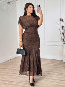 Modelyn Elegant Solid Color Lace Waist-Cinching Slim Fit Regular Spring/Summer Plus Size Dress - Coffee Brown - View 3