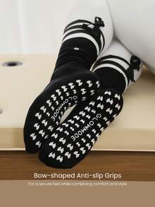 GLOWMODE 1-Pair Cotton Blend Stay Centered Lace-Up Pilates Grip Socks With Anti-Slip Grips & Heel & Toe Cushion Daily Active Studio Wear - Black - View 2