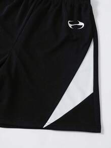 SHEIN 青少年男孩幾何印花短袖T恤與短褲休閒套裝 - 彩色 - 查看 6