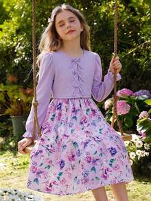 SHEIN Elladie kids 溫柔芋紫色女童兩件套，短款長袖開襟衫搭配花卉細肩帶洋裝，蝴蝶結前開襟與荷葉邊袖口設計，全紫色碎花，柔軟面料，法式鄉村風，適合嬰兒與幼兒日常穿著、野餐、拍照 - 紫色 - 查看 3
