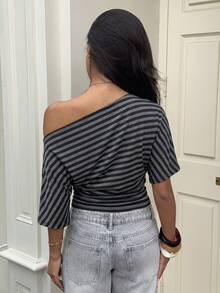 Aloruh Asymmetrical Shoulder Loose Top With Ruched Waist, Minimalist Basic T-Shirt - Black - View 2