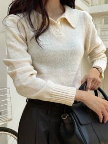 DAZY Sweater Rajut Wanita Lengan Panjang Warna Beige Polos, Potongan Ramping, Minimalis, Elegan - Krem - View 1