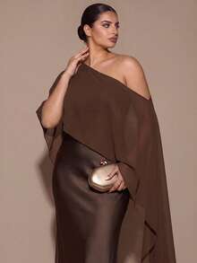 SHEIN BAE CURVE 大尺碼女款優雅長版不對稱領口洋裝 - 咖啡棕 - 查看 6