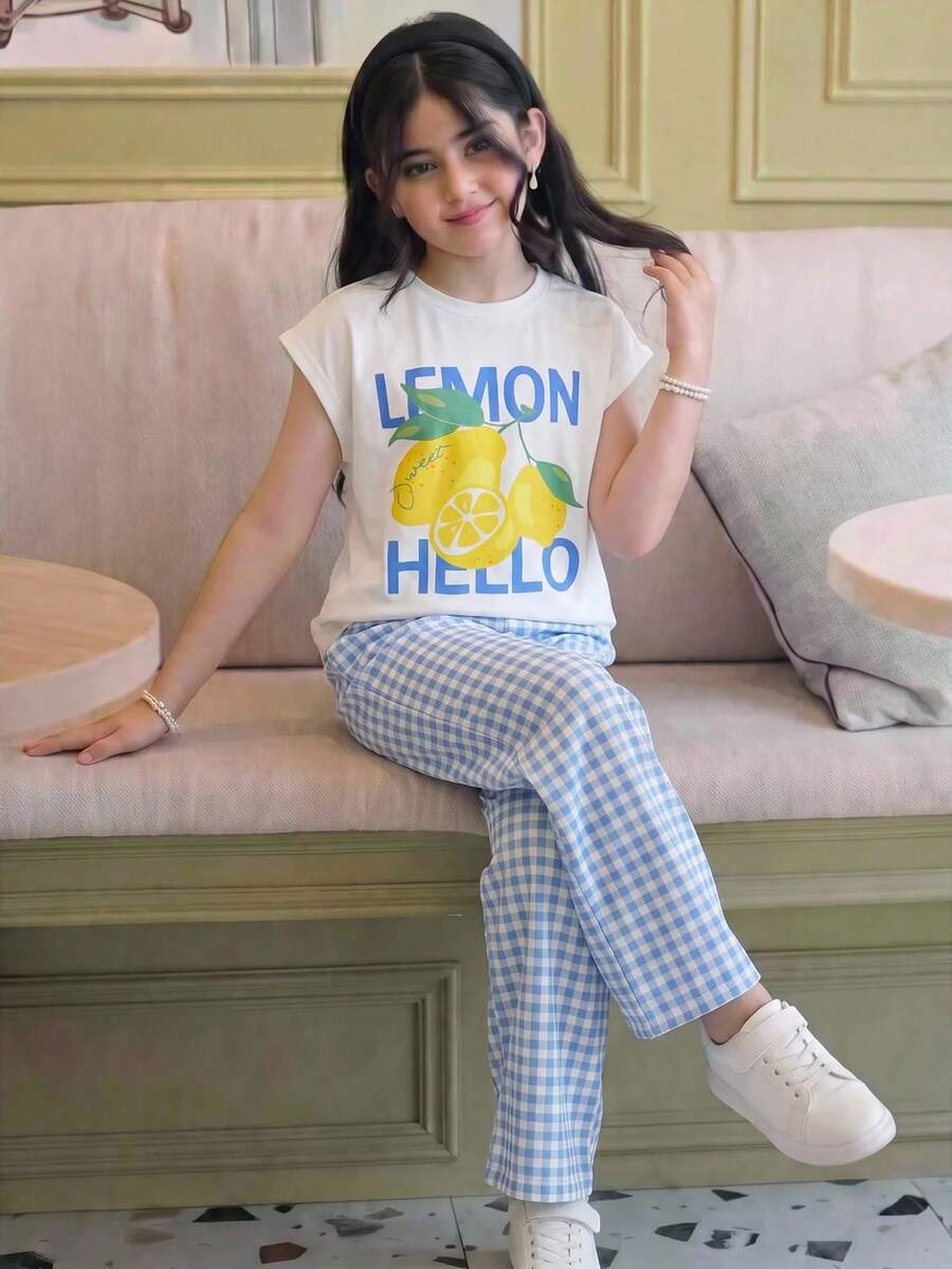 SHEIN 兒童青少年女孩春夏休閒可愛賽車度假風 寬袖 3D 心形刺繡針織提花 T恤上衣 藍白配色 搭配藍色長褲