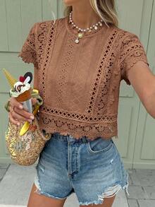 SHEIN Frenchy Kaos Kasual Liburan Warna Polos dengan Patchwork Renda - Coklat - View 4