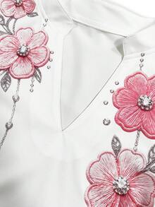 Velvienne Plus Size Women V-Neck Floral Print Casual Everyday Wear Shirt, - Multicolor - View 5