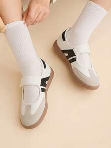 CUCCOO EASI Women's Casual Versatile Simple Commuter Shoes For Christmas - Beige 2 - View 4