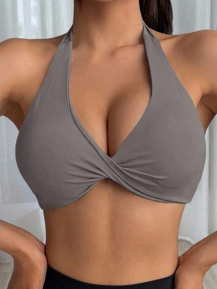 DAZY Solid Color Twist Front Racerback Sports Bra For Women - Grey - View 1