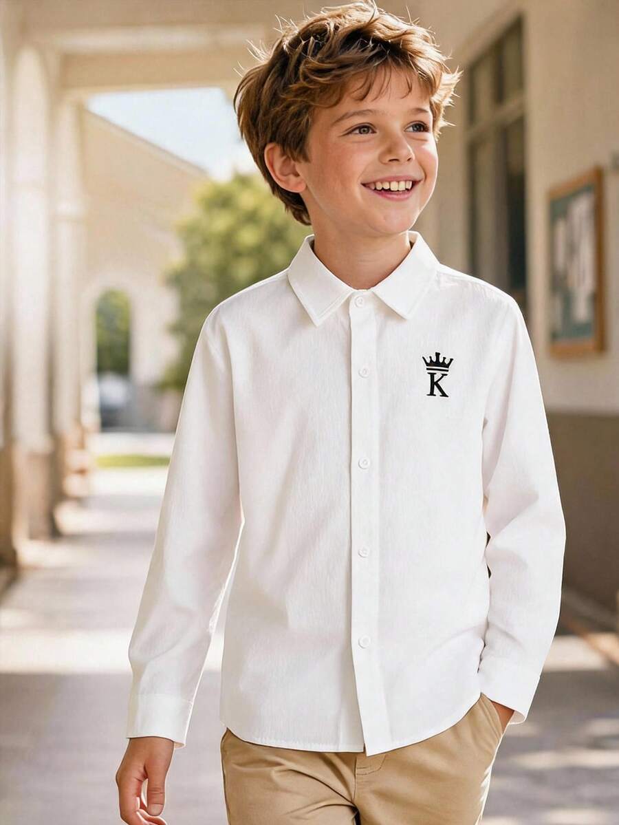 SHEIN 兒童青少年男孩休閒日常舒適字母印花白色領口寬鬆長袖梭織鈕扣襯衫，適合通勤、上學、日常休閒外出、運動，春夏秋冬四季穿著，開學季秋季服飾套裝