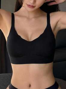 DAZY Solid Color Seamless Wavy Edge Adjustable Strap Padded Push-Up Bra For Women - Black - View 5