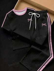 SHEIN Essnce 2件組刺繡圓領短袖上衣與條紋印花長褲，休閒風 - 黑色 - 查看 5