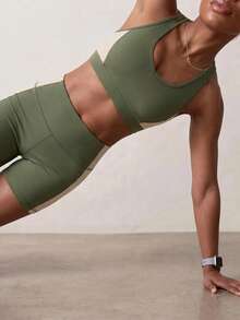 Zivah Women's Colorblock Cropped Top And High-Waist Shorts Gym Workout Fitness Pilates Set Olive Green All Season - Green - View 11