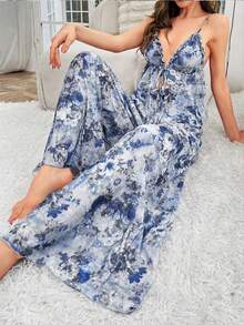 SHEIN طقم بيجامة نسائي مكون من ملابس علوية كاميسول شبكي بطبعة زهور وبنطلون واسع الساق - الأزرق - مشاهدة 4