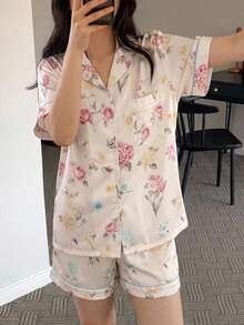 DAZY Women's Floral Print Top & Shorts Pajama Set - Beige - View 5