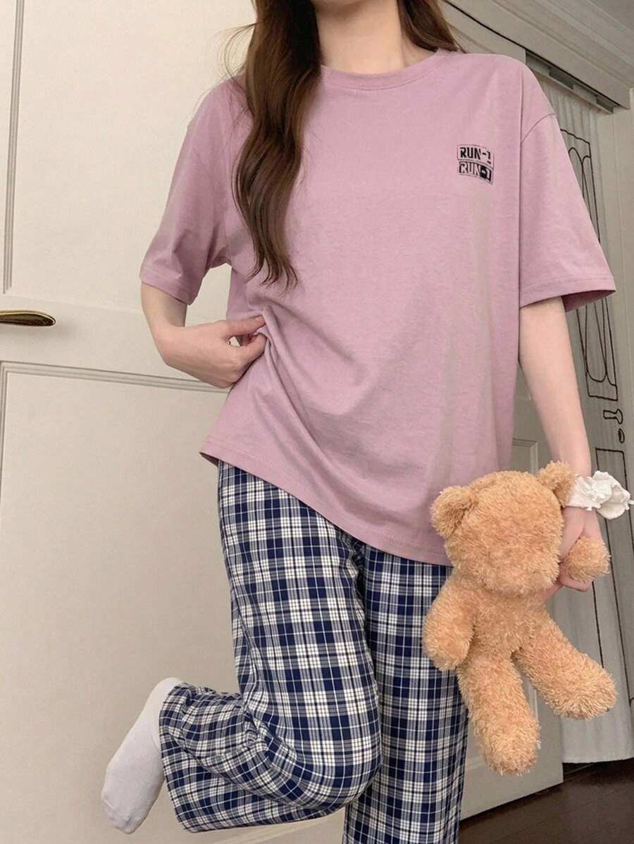 DAZY 女款字母印花短袖上衣與格紋長褲休閒日常居家服套裝 - 紫色 - 查看 1