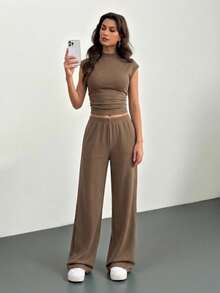 SHEIN Tall 2件組女款夏季純色立領百褶襯衫與長褲套裝，休閒女裝運動服，棕色兩件式套裝，舒適女款休閒套裝，適合高個子女性 - 棕色 - 查看 6