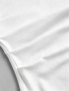 Sweetra 女款新款時尚百搭不對稱領口不對稱領袖短袖 T-shirt，抓皺腰線、蕾絲飾邊下擺與不對稱開衩設計 - 白色 - 查看 4