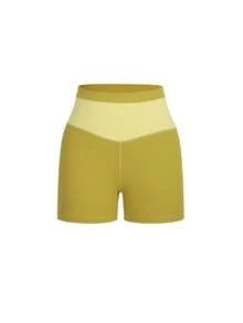 Core Rhythm New Summer Women's Two-Tone Patchwork V-Waist High-Waisted Sports Shorts, High Elasticity Seamless Tummy Control Butt Lifting Yoga Cycling Workout Shorts - Green - View 4