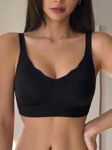 DAZY Solid Color Seamless Wavy Edge Adjustable Strap Padded Push-Up Bra For Women - Black - View 4