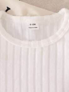 SHEIN Vintaside Kids 女嬰燈芯絨吊帶褲套裝，秋冬加厚保暖愛心刺繡吊帶褲 + 保暖刷毛針織內搭層，2件套，新款可愛女嬰服飾 - 酒紅色 - 查看 4