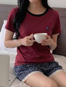 DAZY 花卉圖案拼色短袖T恤與長款睡褲2件組 夏季女款睡衣 - 酒紅色 - 查看 6